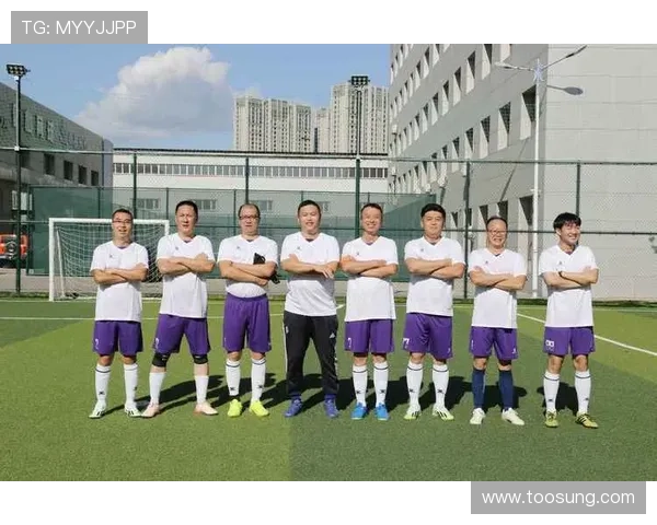 武汉足球队荣登全国足球耐力排行榜第一名引发热议 武汉足球队荣登全国足球耐力排行榜第一名引发热议